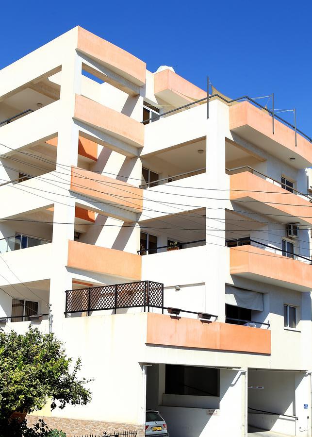 Penelope Court Apartment 102 Larnaca Buitenkant foto